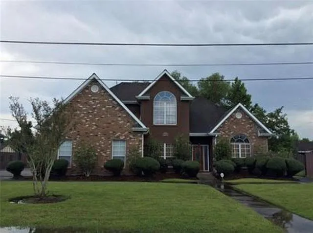 3265 Elmwood Park Dr — Photo 2