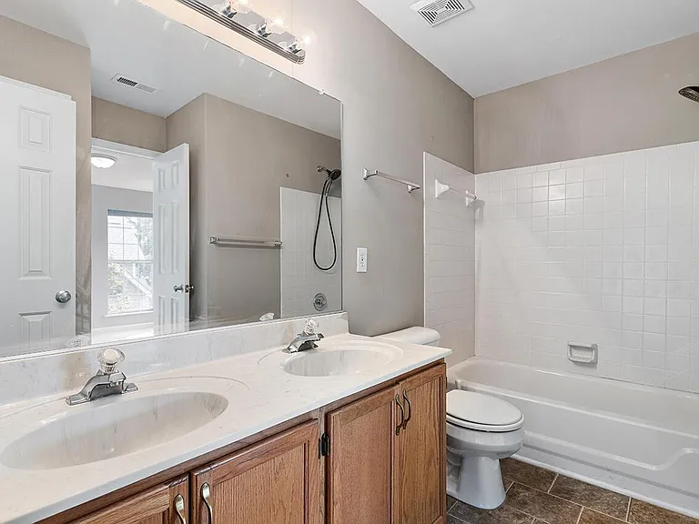 209 Trailview Dr — Photo 24