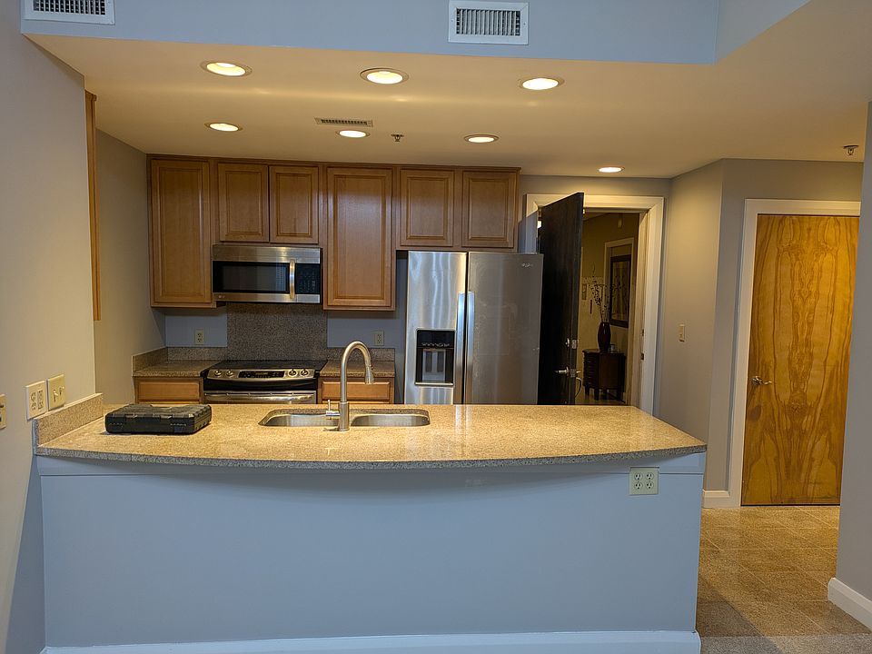 Kitchen with Full Range of Appliances