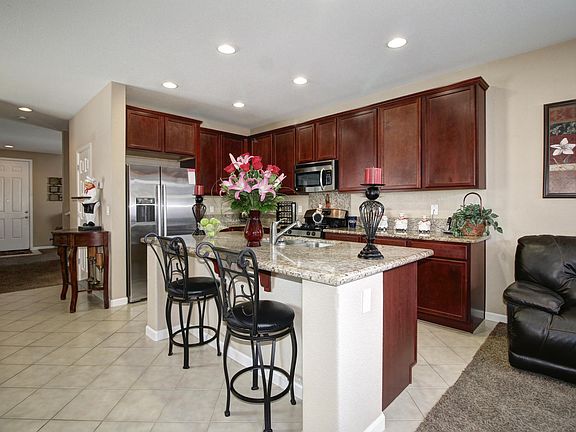 5th image of 7913 Cellana Dr