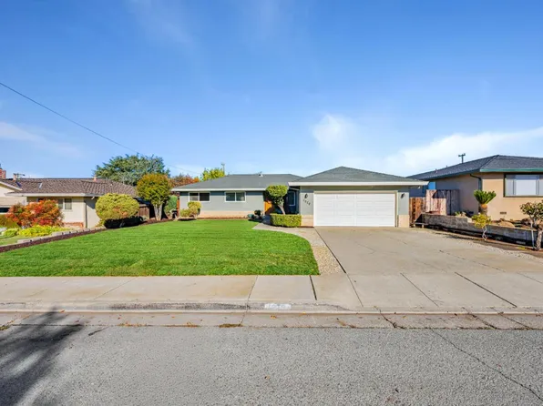 1270 Sunset Dr, Hollister, CA 95023
