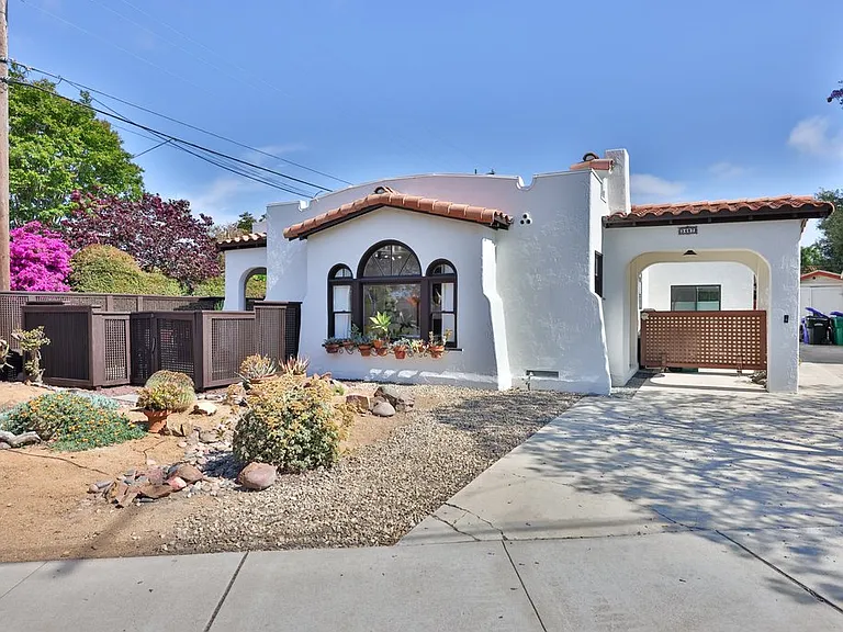 3407 N Mountain View Dr #A — Photo 17