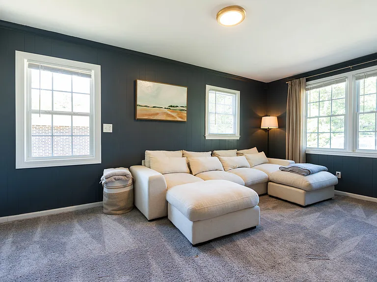 1 Oakdale Dr — Photo 15