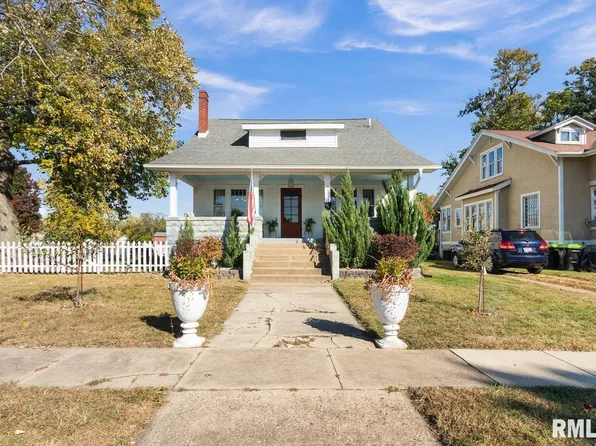 525 W Ash St, Chillicothe, IL 61523