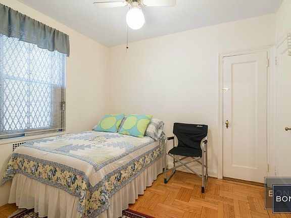 4th image of 7215 37th Ave APT 4A