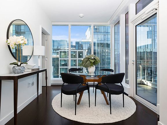 5th image of 150 Seaport Blvd #20B