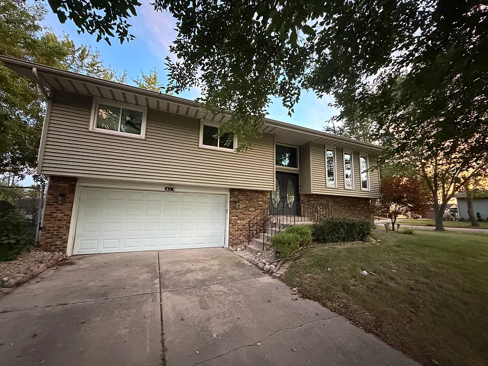 2051 W 97th Pl