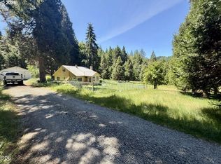 301 Humphrey Addition Rd, Glendale, OR 97442