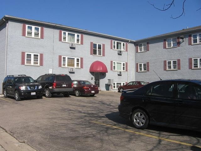 2nd image of 9458 Kelvin Ln APT 204