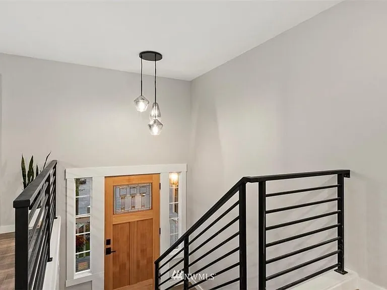 7428 2nd Dr SE — Photo 2