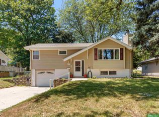 710 N Beadle St, Papillion, NE 68046