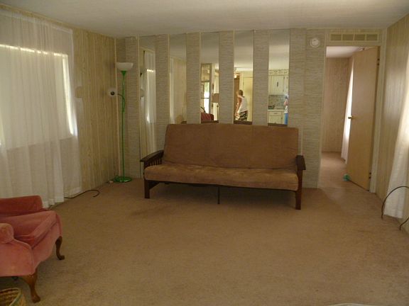 5th image of 212 E. Keating Park St.