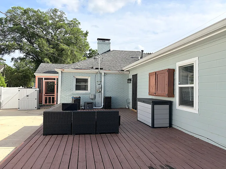 1240 Skyview Rd — Photo 21