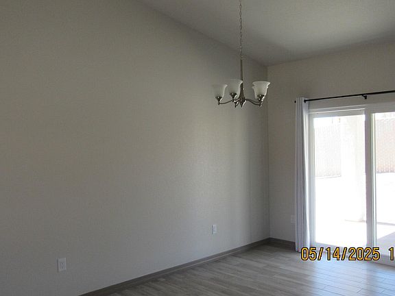 5th image of 2735 Minnow Ln #A