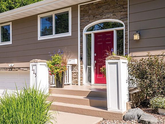 4th image of 115 Aspen Ln