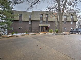 899 E Lake Shore Dr APT 3A, Decatur, IL 62521