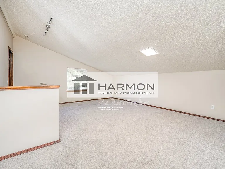 2138 S Fieldcrest Cir — Photo 9