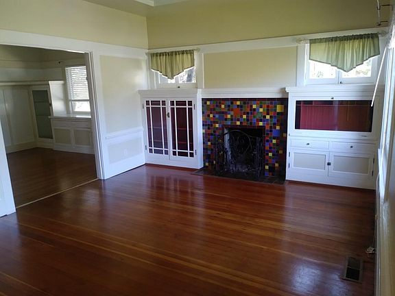 2nd image of 1001 York St #A