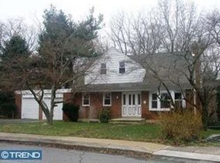18 Martin Dr, Lansdowne, PA 19050