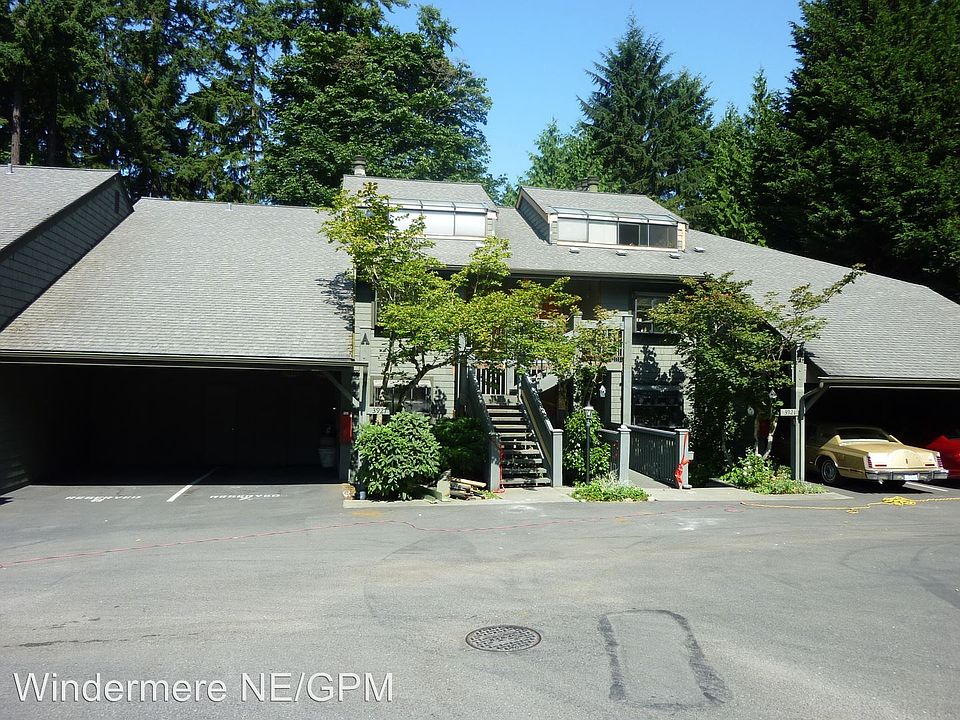 1st image of 3927 108th Ave NE APT A302