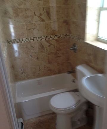 4th image of 1510 Adee Ave