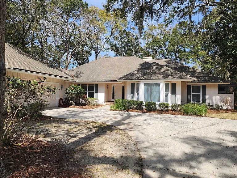 11 Gossamer Ln — Photo 1