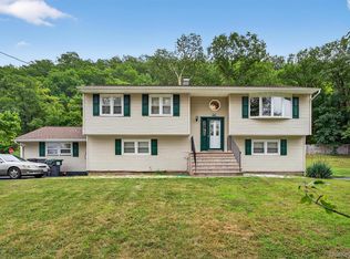 100 Birchwood Drive, Highland Mills, NY 10930