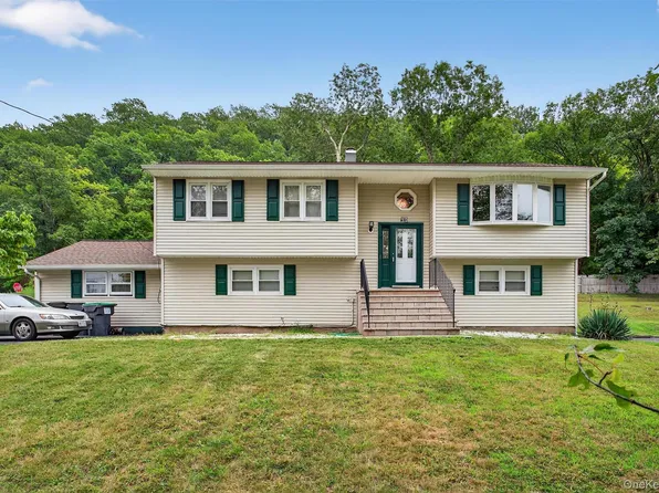 100 Birchwood Drive, Highland Mills, NY 10930