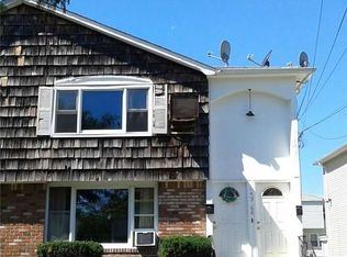 14968 254th St, Rosedale, NY 11422