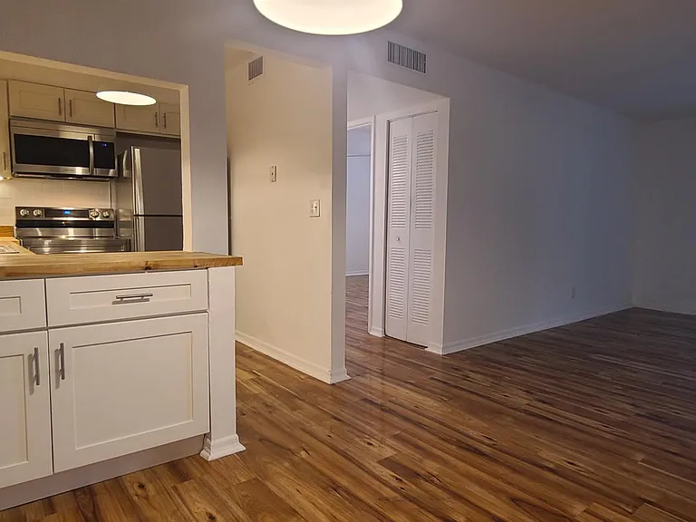 6519 W Newberry Rd #1203 — Photo 11