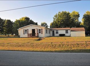 206 W 4th St, Belle, MO 65013