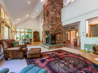 15 Old Ridge Rd, Bondville, VT 05340