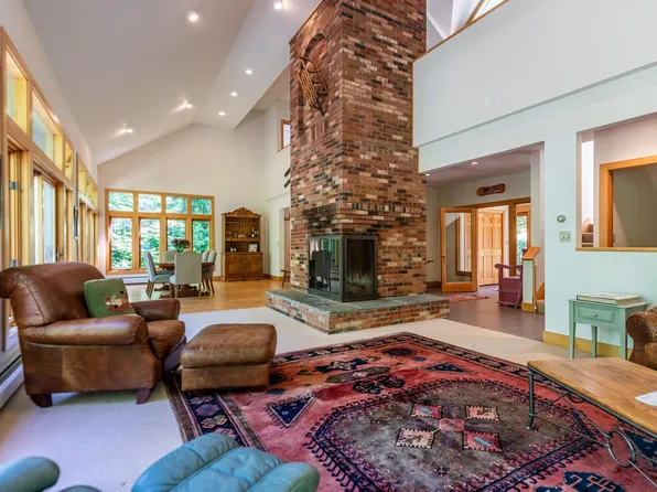 15 Old Ridge Road, Winhall, VT 05340