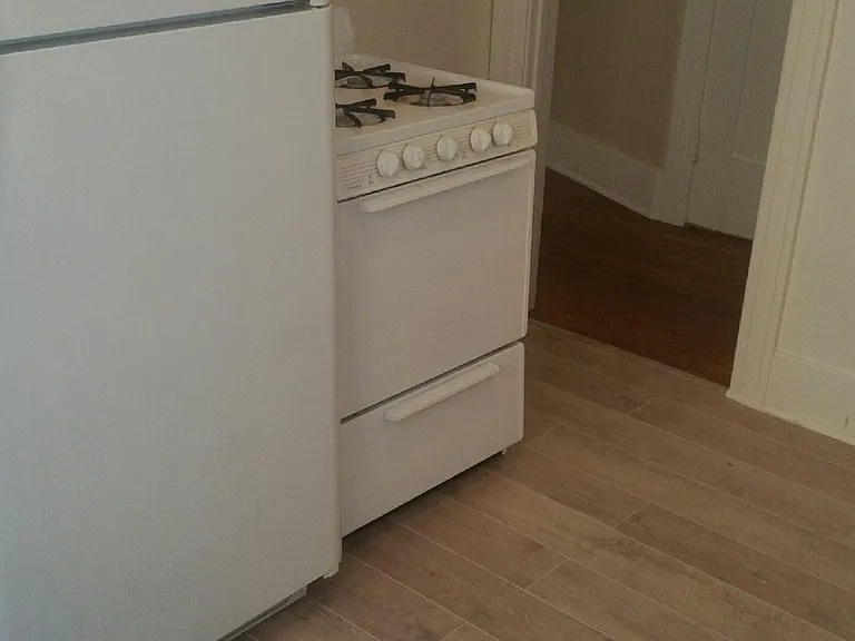 3516 E 3rd St #2 — Photo 9