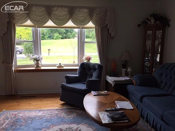 4th image of 2472 Valleylane Dr