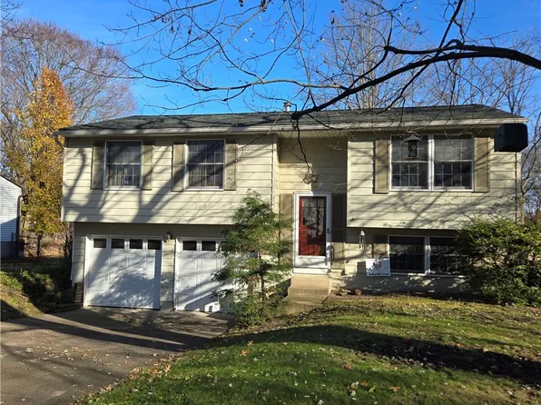 511 Suzanne Dr, Kent, OH 44240