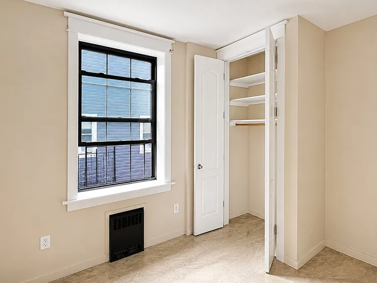 1127 Nameoke St #1A — Photo 2