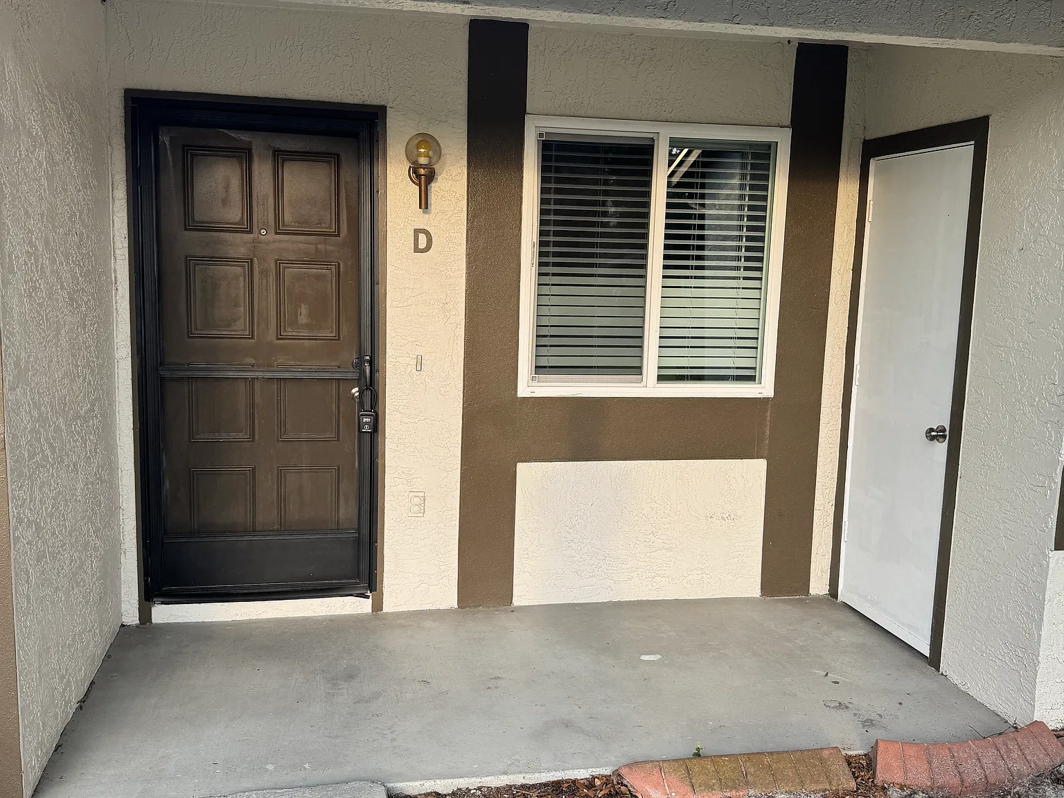 2 bed, 1300 sqft, $1,850 — Photo 2