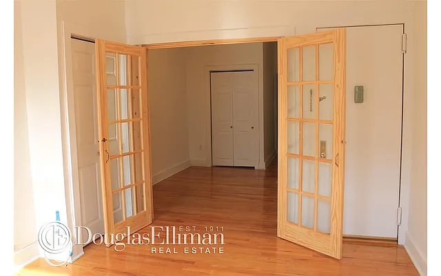 Rented by Douglas Elliman | media 22