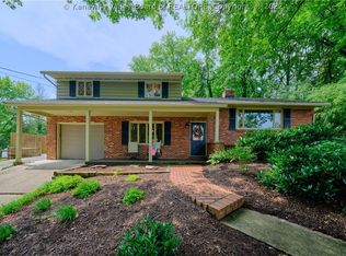 1706 Rolling Hills Rd, Charleston, WV 25314