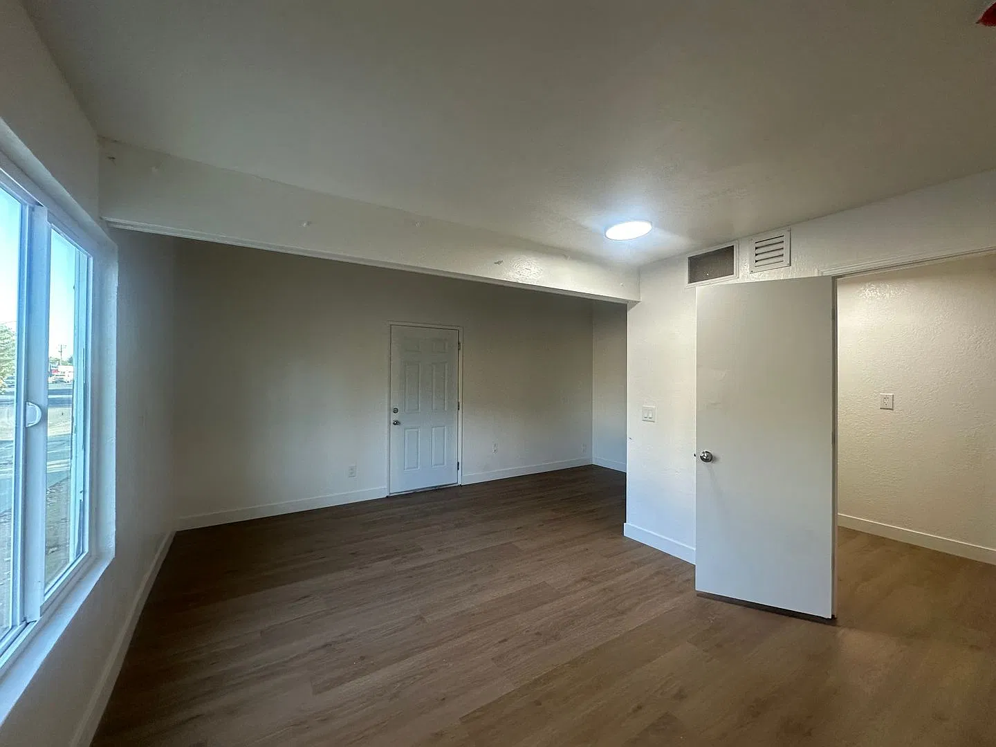 3686 - Heydarpour — Photo 2