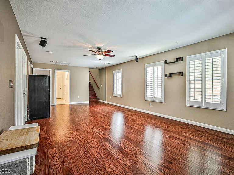 10131 Hollis Mountain Ave — Photo 25