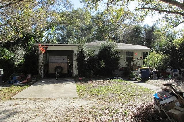 1st image of 812 Texas Ct