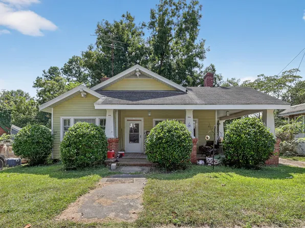 117 E Franklin St, Louisburg, NC 27549