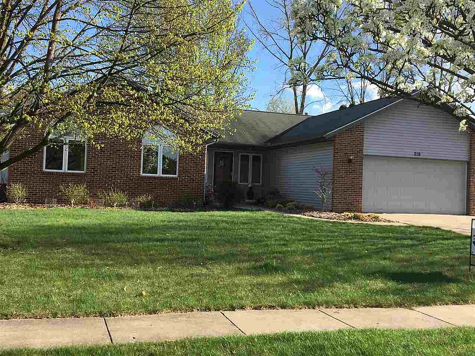 1st image of 218 E Chapel Ln