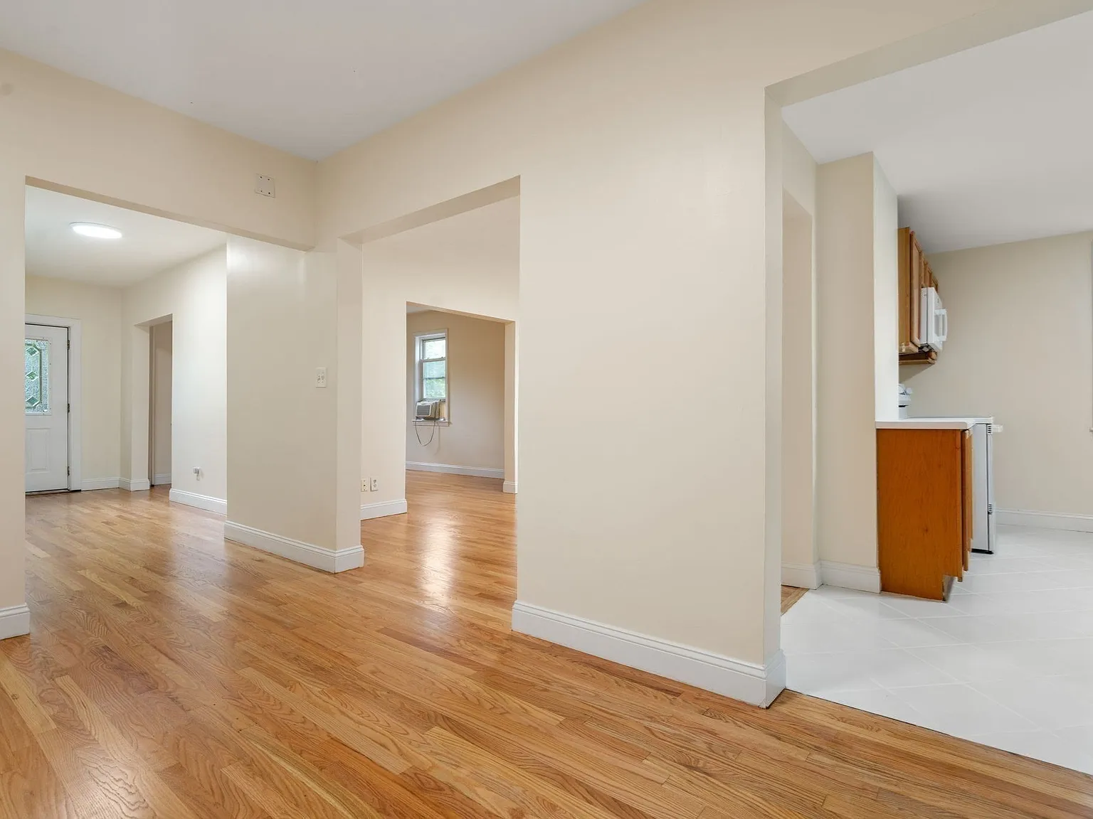 3 bed, 1552 sqft, $3,600 — Photo 1