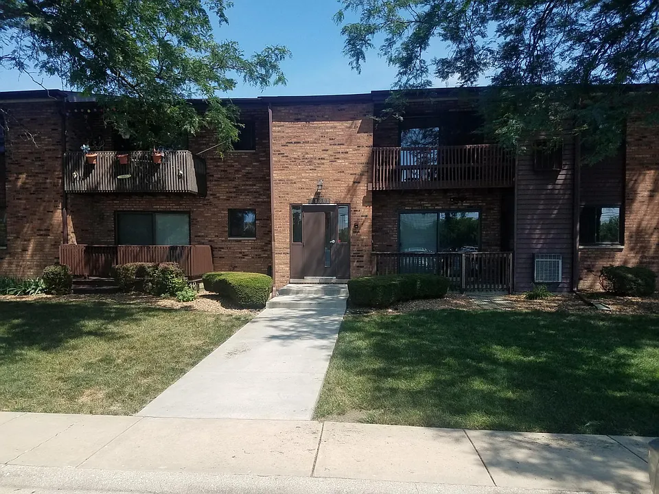 18001 Oak Park Ave #B
