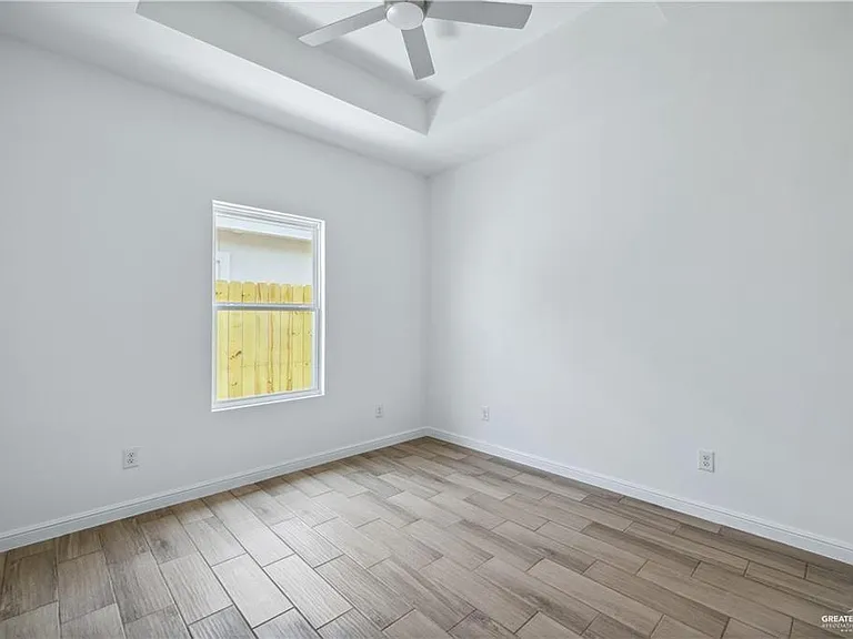5323 Vision St #B — Photo 7