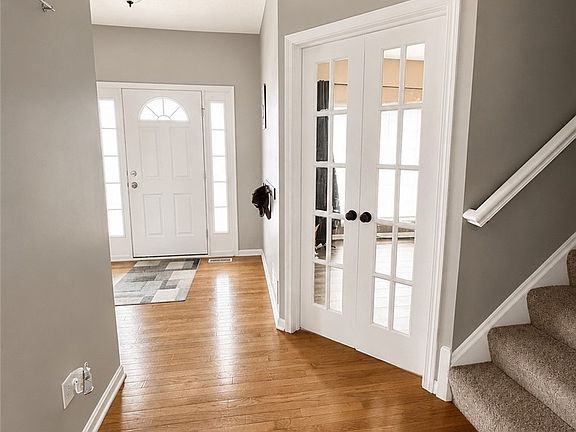 3rd image of 38442 Avalon Dr