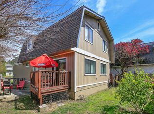 1066 Pearl Ave, Moss Beach, CA 94038
